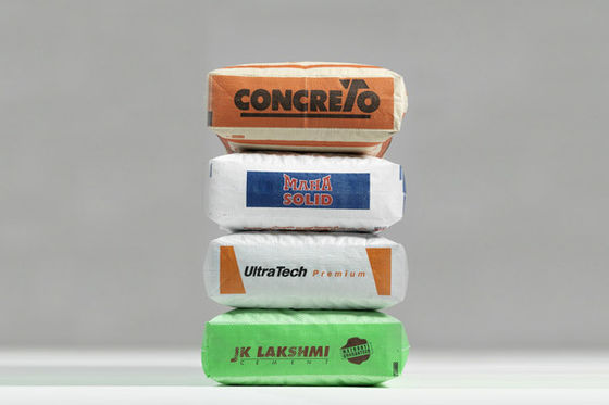 50 kg kare altı sement torbası için dokuma polipropilen laminatlı tüplü valf torbası Yüz yüzeyi 100% bakire polipropilen baskı